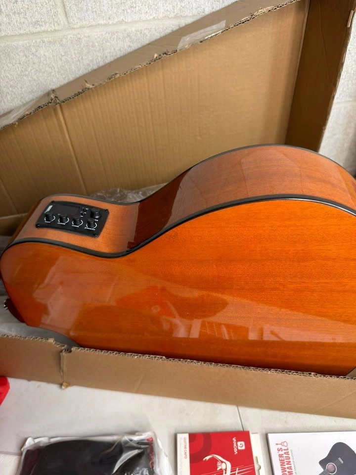 Vangoa 3/4 Acoustic Electric Guitar Beginner Kit - photo 2