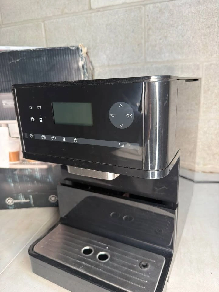 Miele CM 6160 Milk Perfection Coffee Machine - photo 4