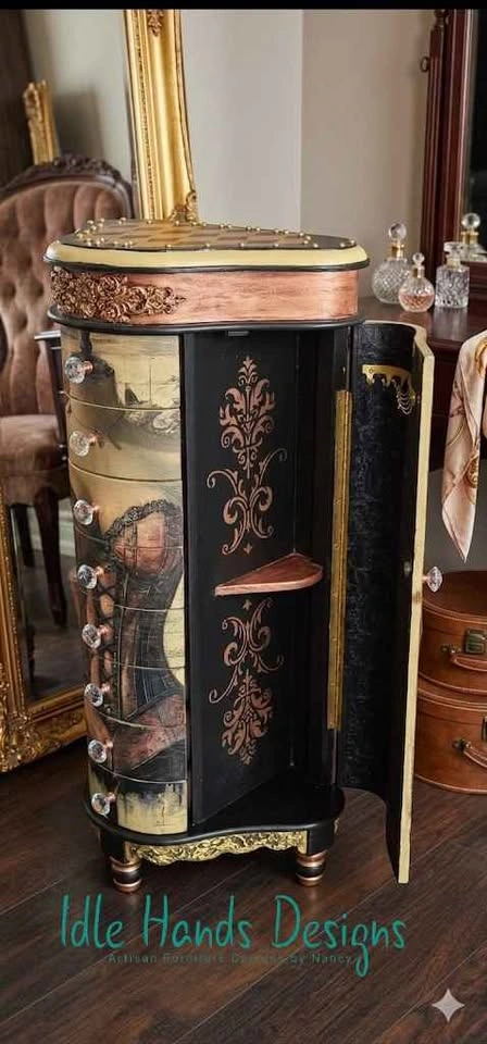 Boudoir Clover Shaped Jewelry Tower - photo 3