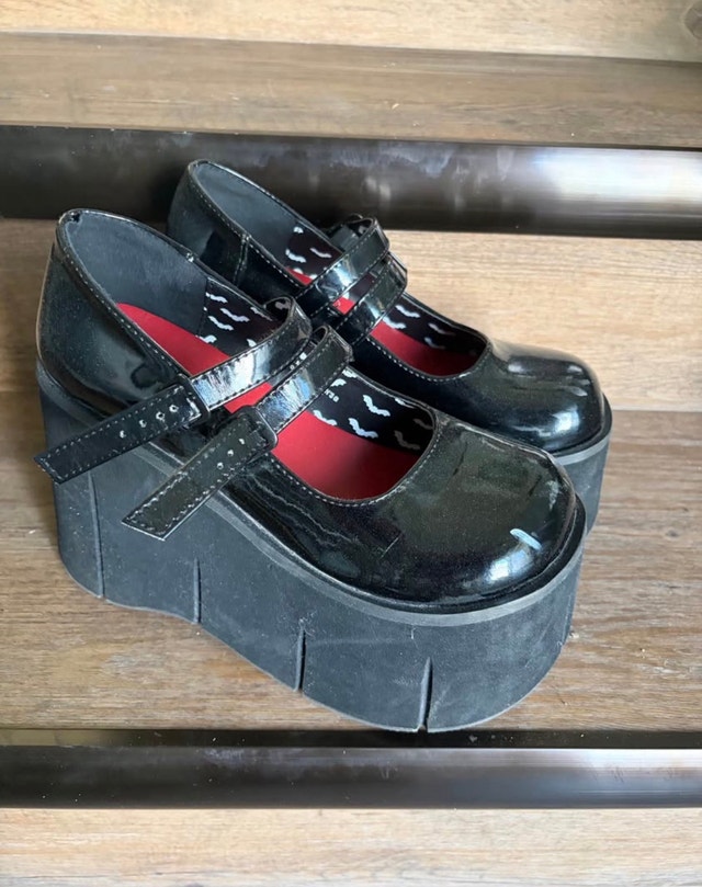 Platform Demonia Shoes - Size 6 Women's - photo 2