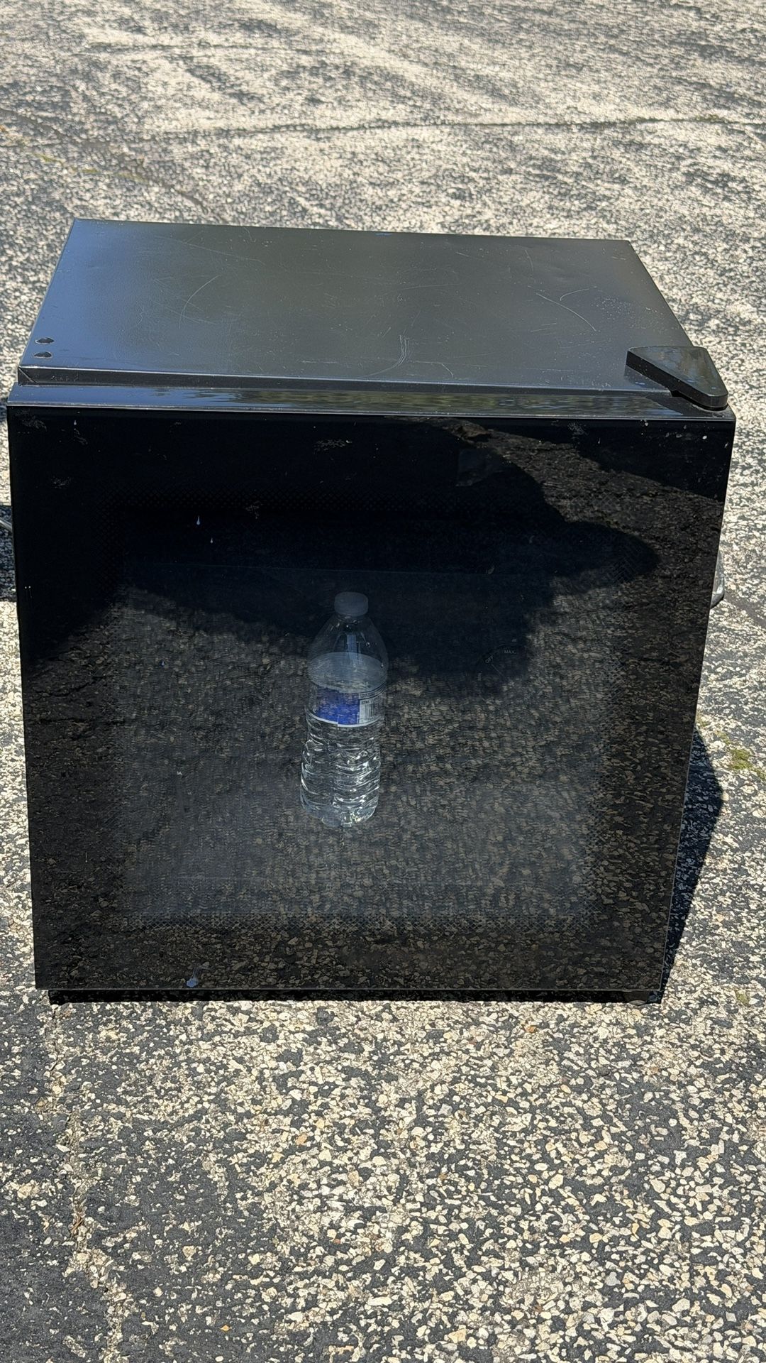 Insignia 16 Bottle Wine Cooler NS-WC16BK6 - Tested Working - photo 2