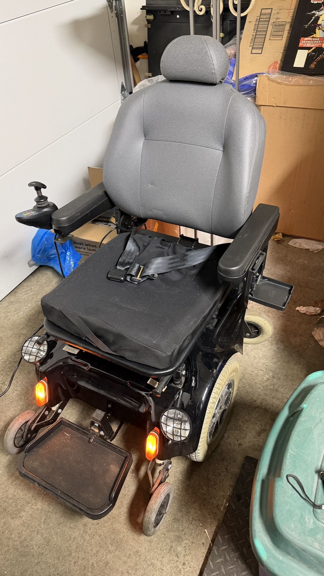 Pride Jazzy 1120 Power Wheelchair For Parts – Needs Batteries
