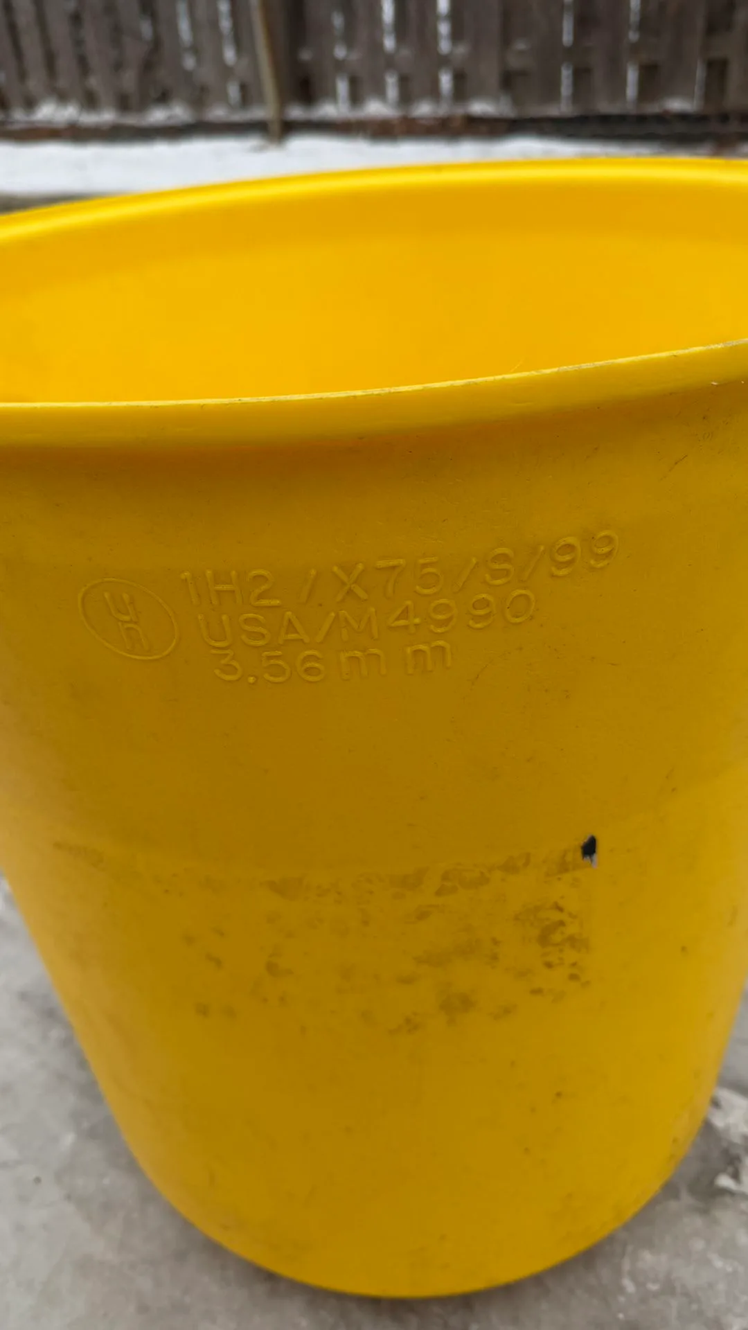 Heavy Duty Yellow Plastic Drum Barrel Open Top w/ Lid 55 Gallon - photo 4