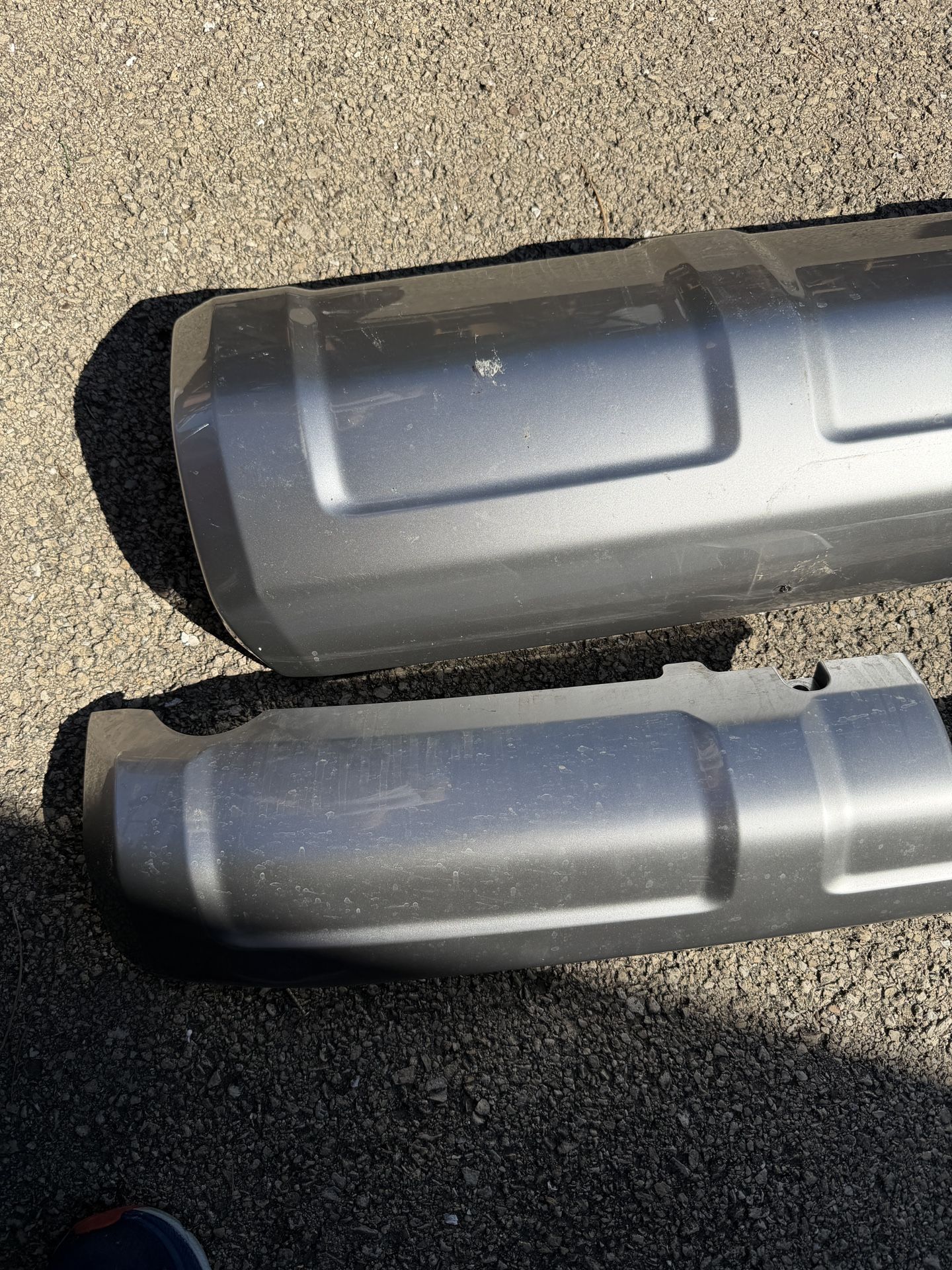 OEM Toyota Highlander Rear Bumper Cover Trim Set 2014–2019 Silve - photo 3