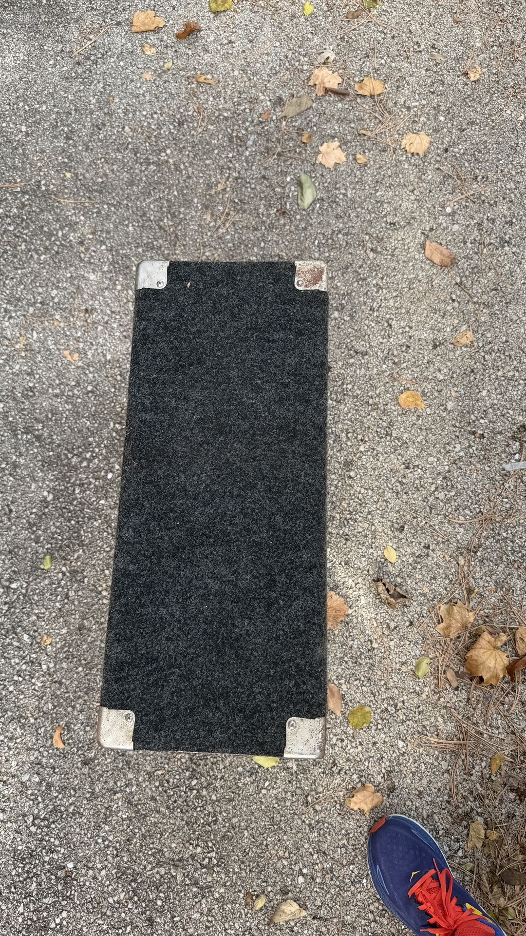 Heavy-Duty Carpeted Flight Case / Road Case – 19”x12”x21” – ATA - photo 4