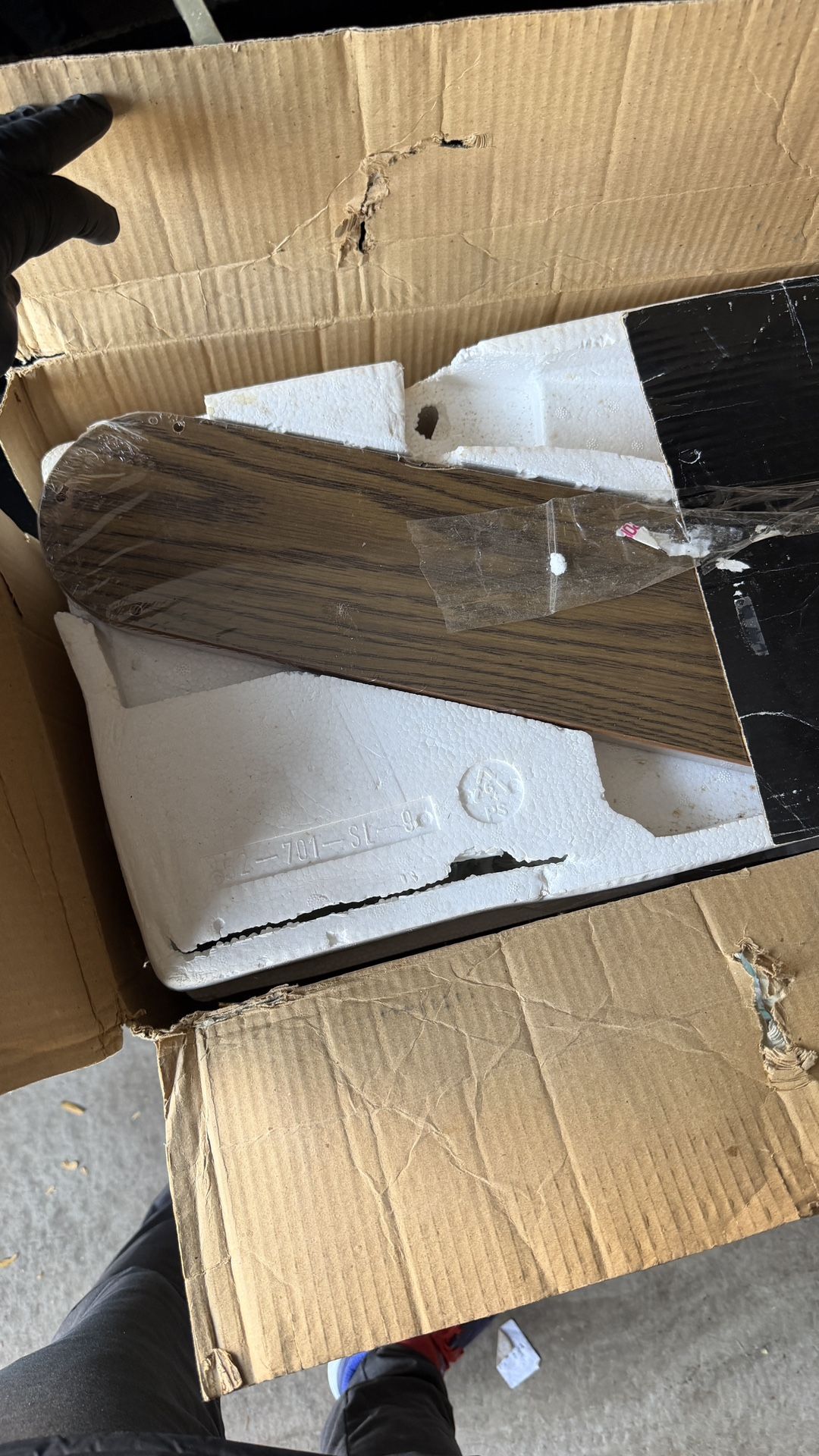 Beacon Isle 52” Ceiling Fan - New Open Box - photo 5