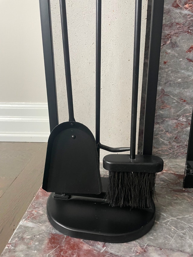 39” x 31” Metal Fireplace Screen + Tool Set – Like New - photo 5