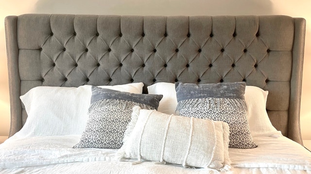 King Platform Bed & Nightstands – Zilli Home Interiors