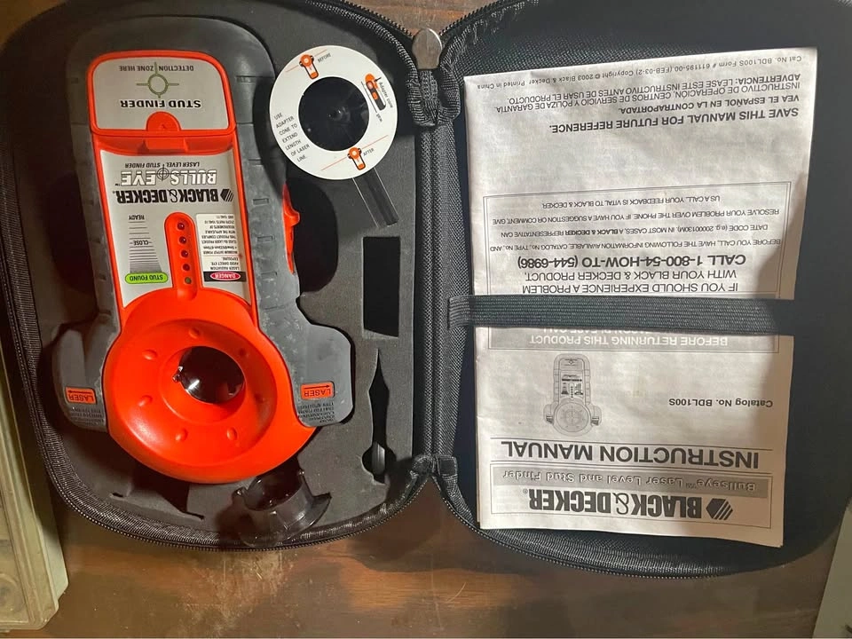 Black & Decker Laser Level & Stud Finder