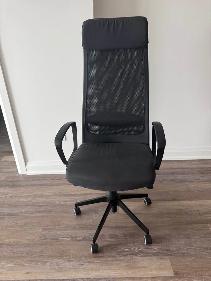 IKEA High-Back Mesh Office Chair – Great Condition - photo 2