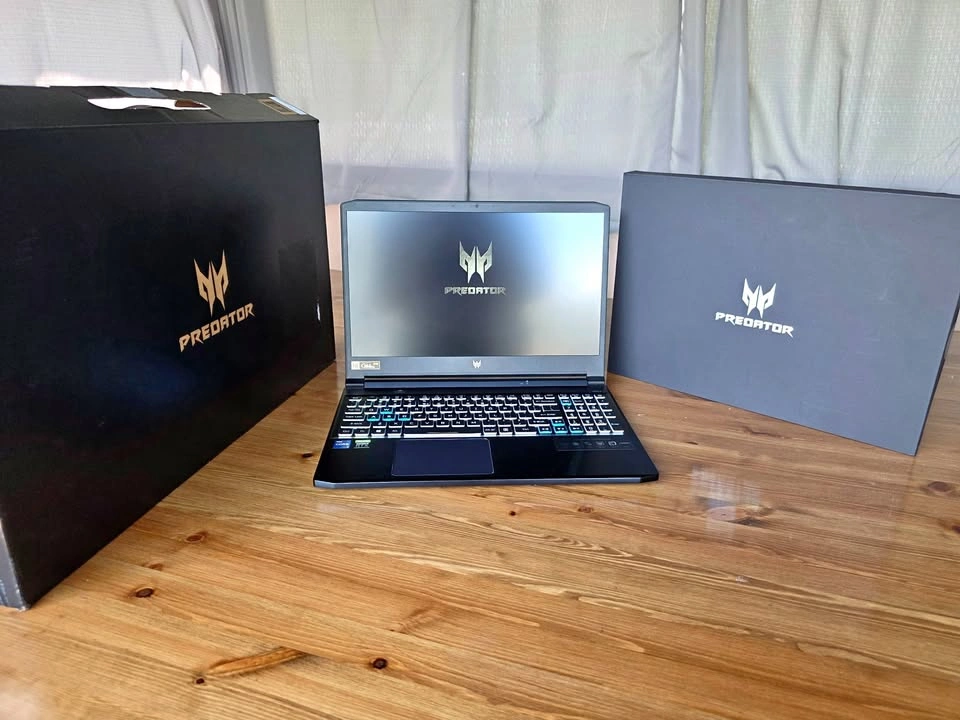 Acer Predator Gaming Laptop (OPEN BOX) | i7-11800H | RTX 3060 |