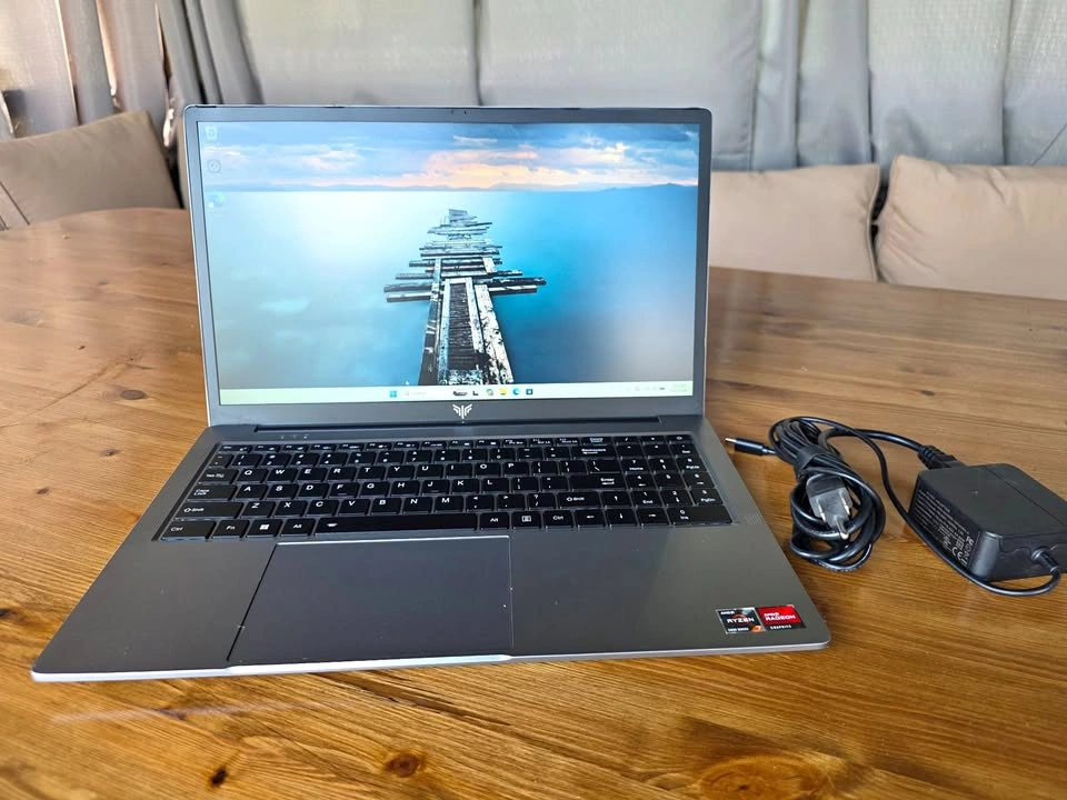 Powerful Ryzen 7 Laptop – 16GB RAM, 512GB SSD, Win 11 Pro