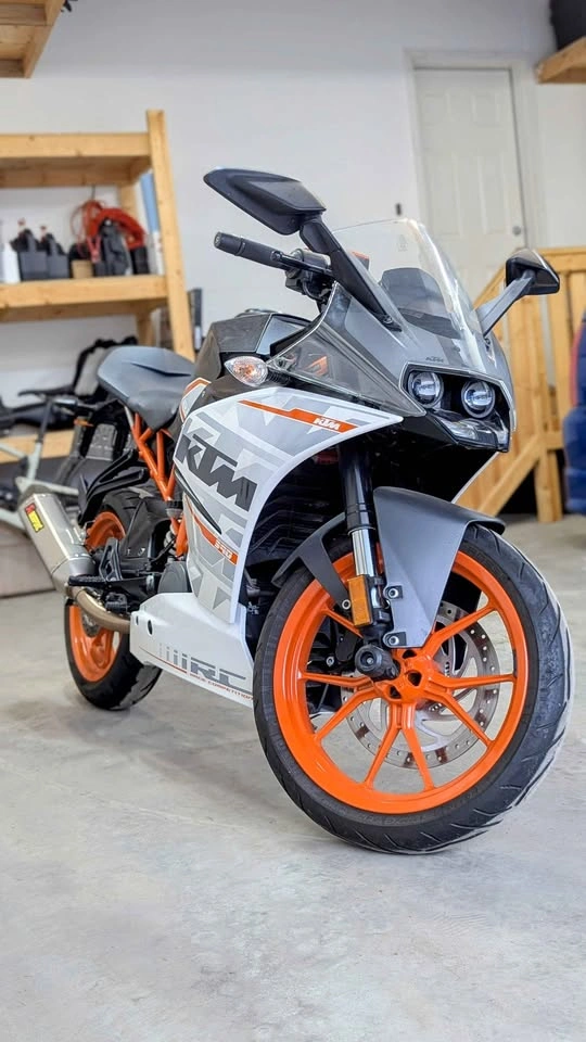 2015 KTM RC390 Motorcycle