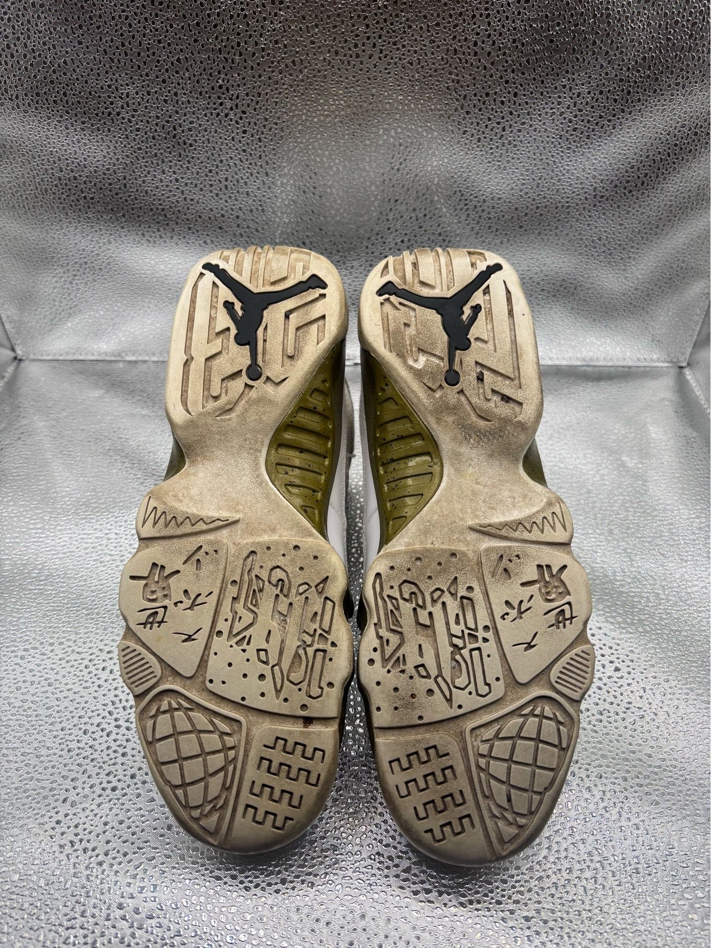 Air Jordan 9 statue GS - photo 3