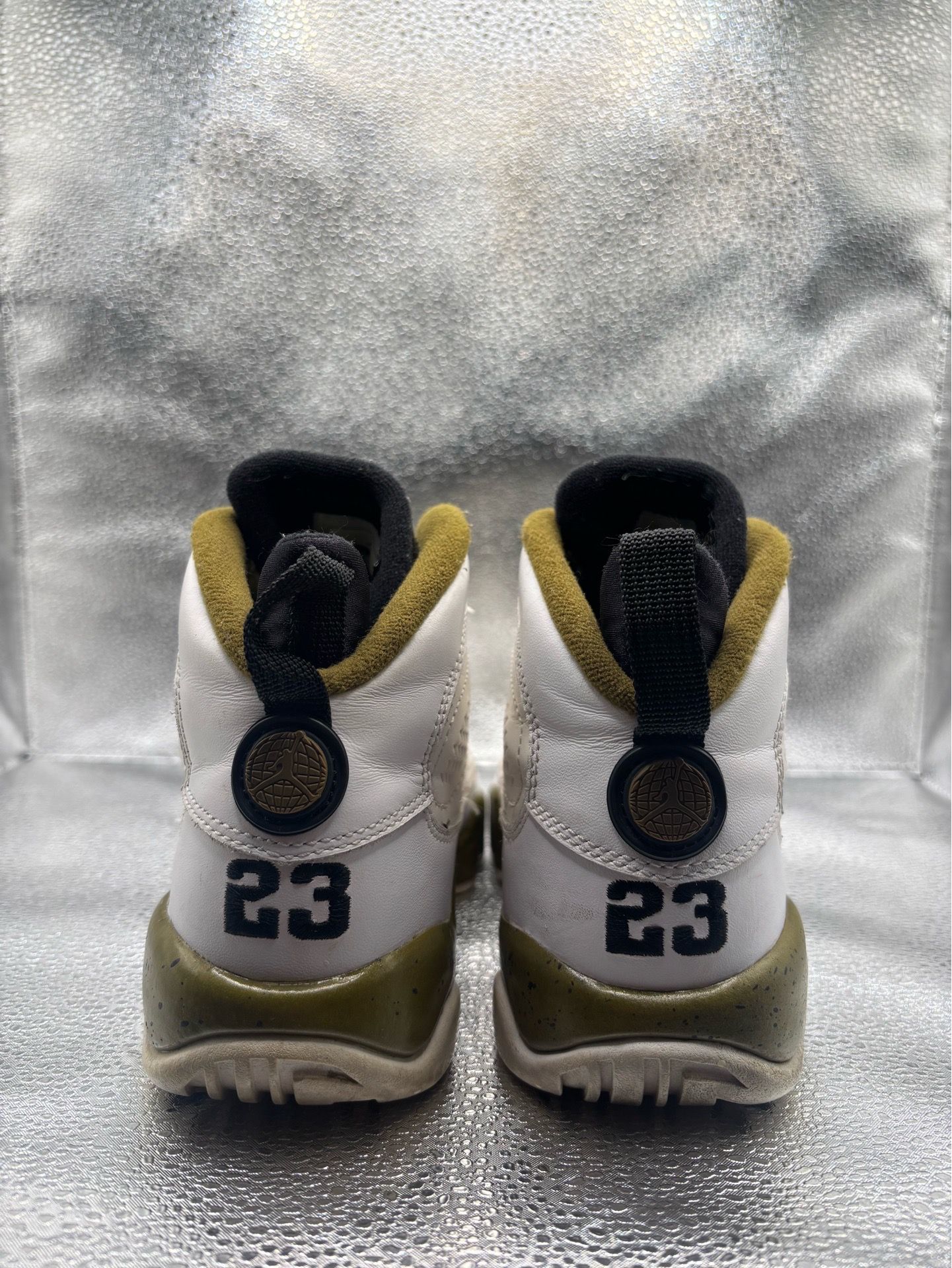 Air Jordan 9 statue GS - photo 4
