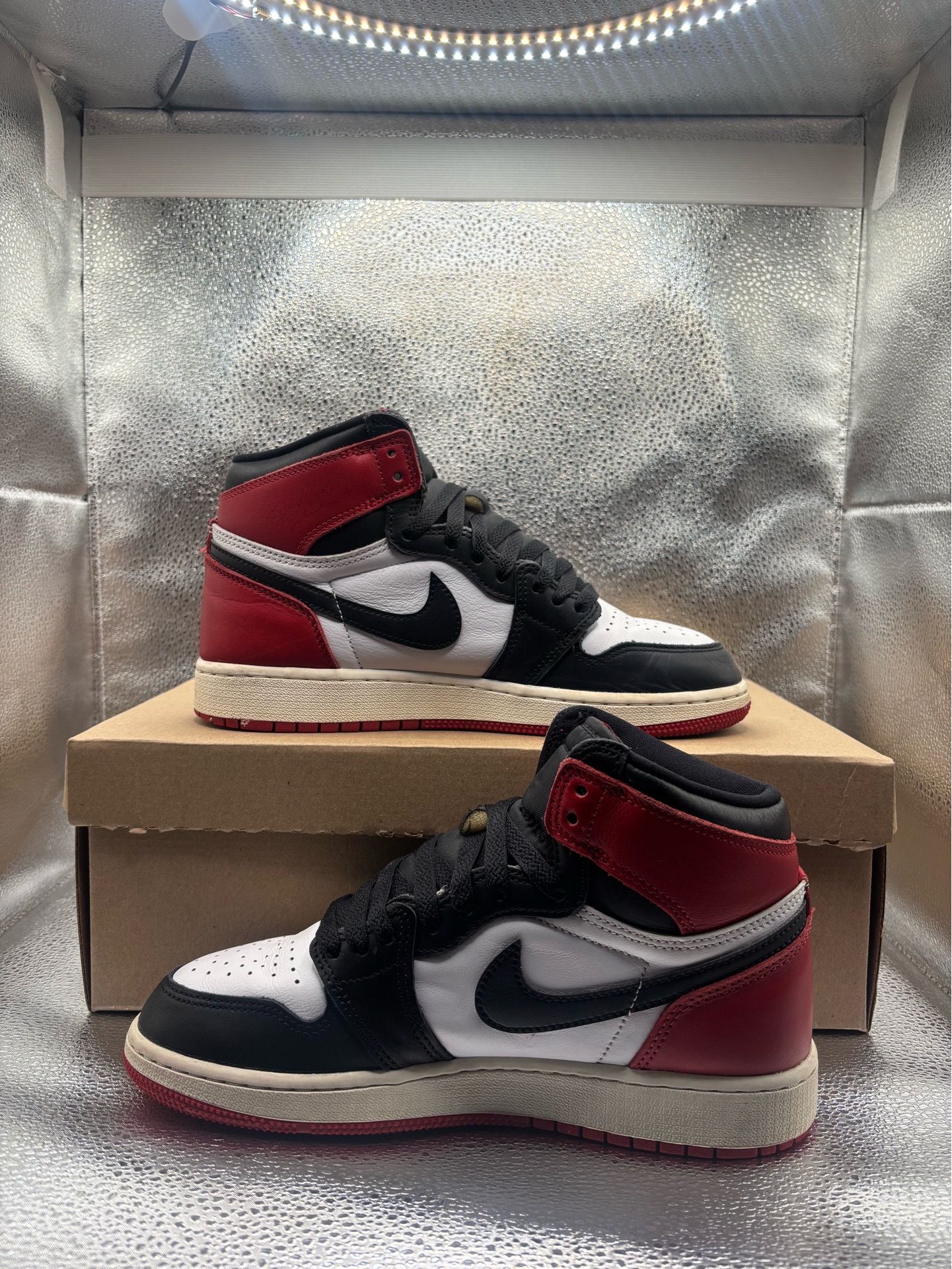 Air Jordan 1 High Black Toe Reimagined GS - photo 5