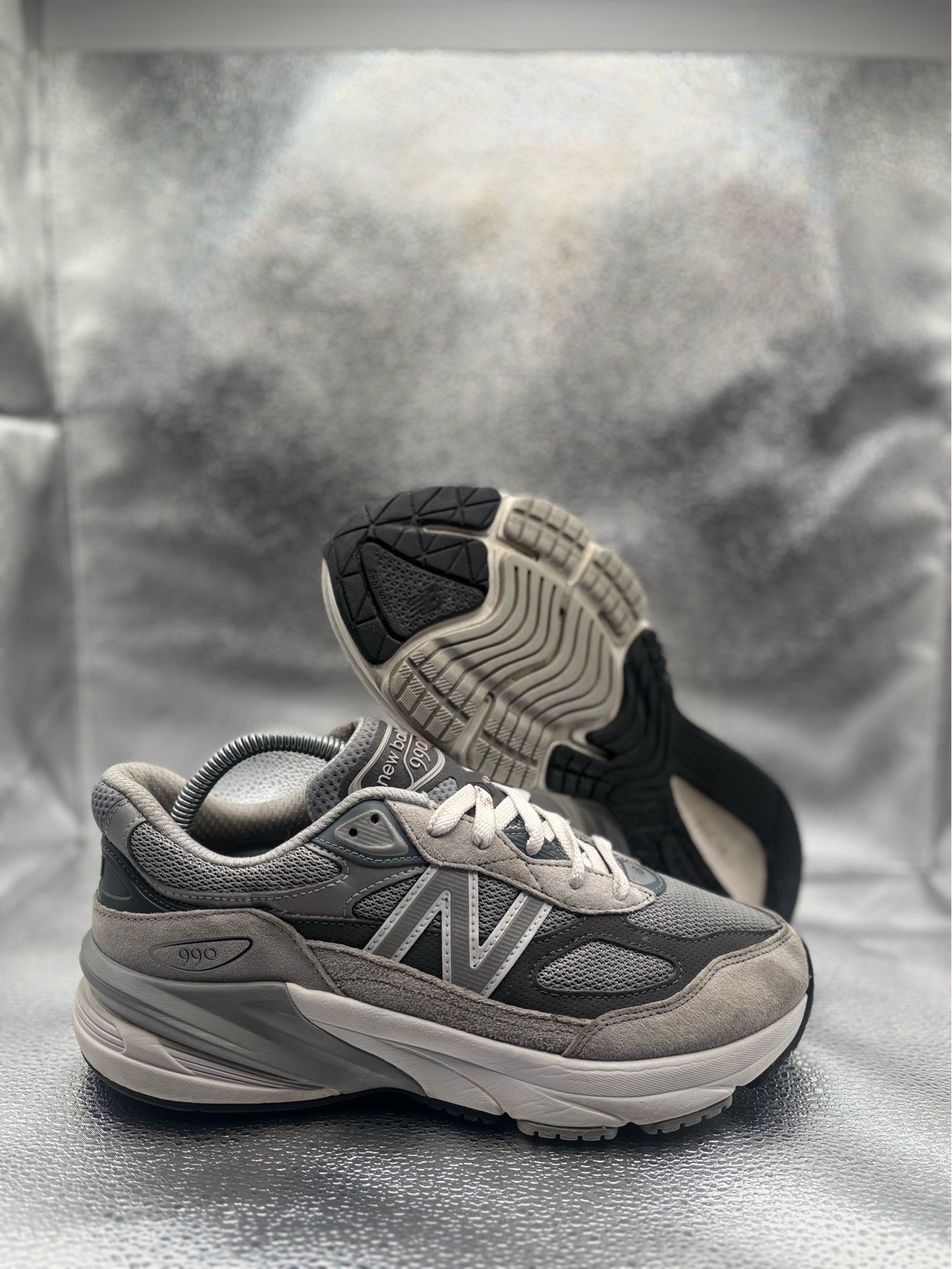 New Balance 990v6 Grey GS
