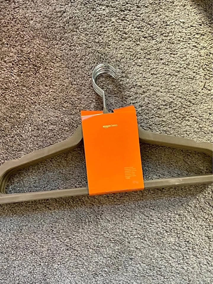 10 Amazon Hangers