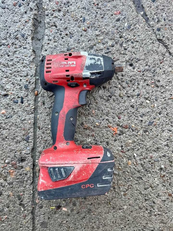 Hilti 22V Cordless Impact Wrench w/ Battery