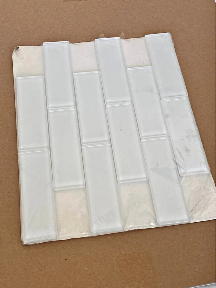 Free - Clear Black Splash Tile