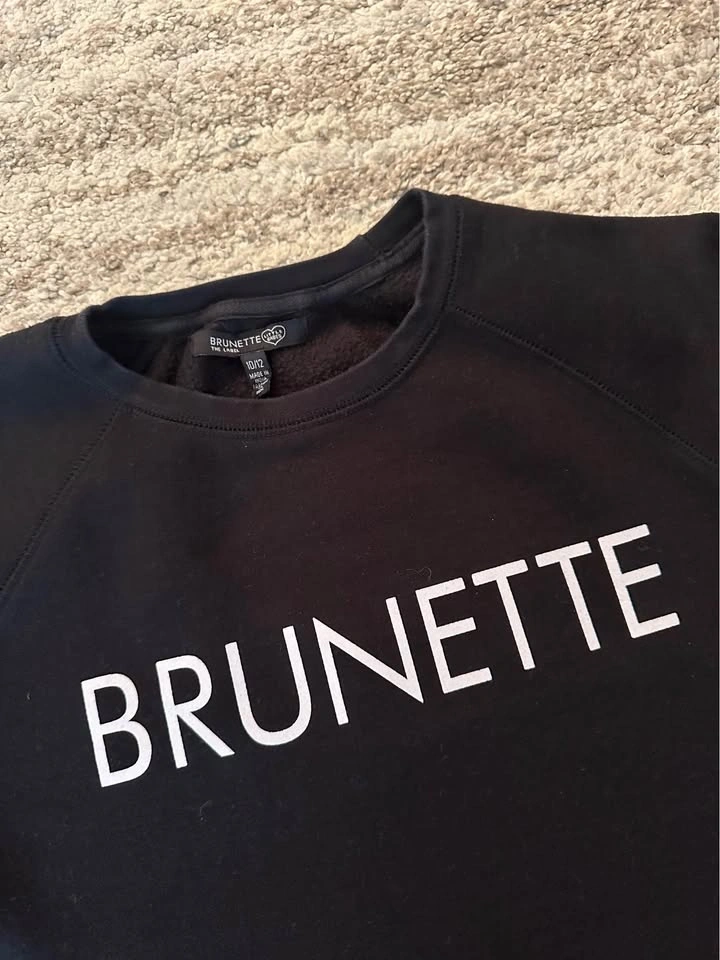 Girls BRUNETTE The Label Sweatshirt - EUC - photo 2