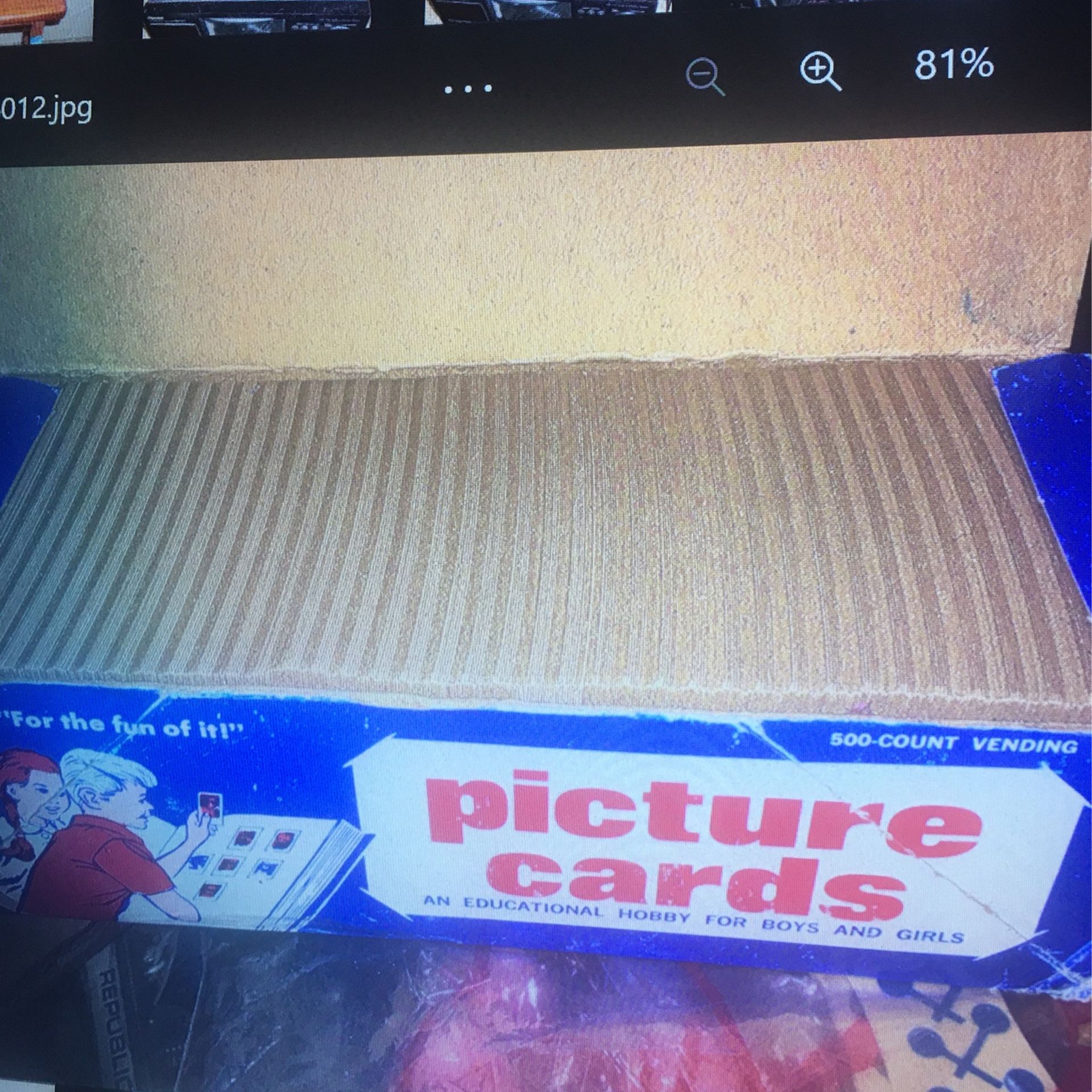 1987 Picture Cards - 500 Card Lot - Unsearched
