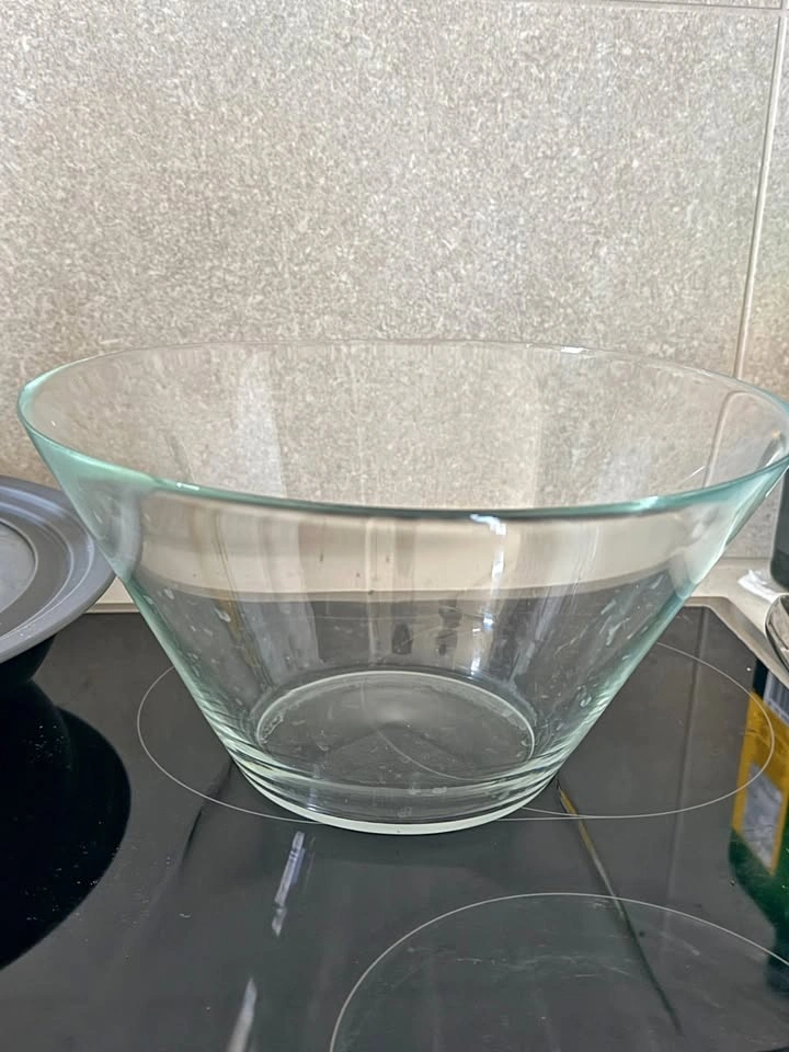 Salad glass bowl