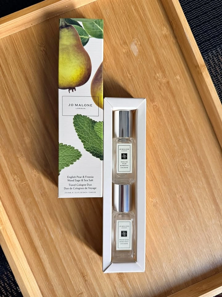 Jo Malone Travel Set 2x9ML - English Freesia & Pears and Wood Sa