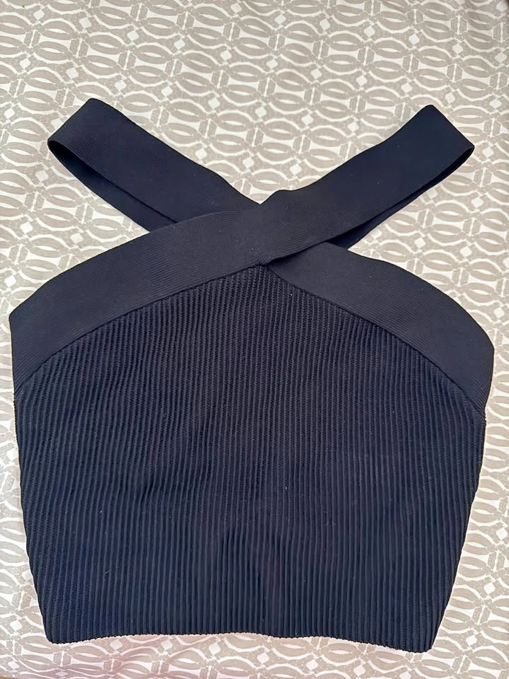 Aritzia Black Sculpt Knit Criss Cross Tube top - S