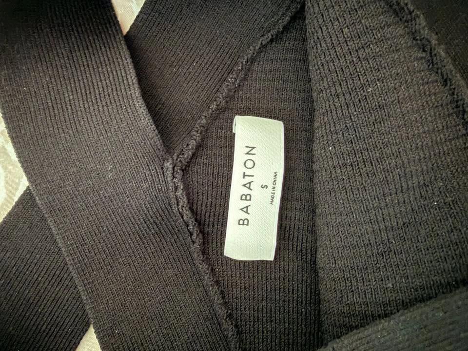 Aritzia Black Sculpt Knit Criss Cross Tube top - S - photo 2