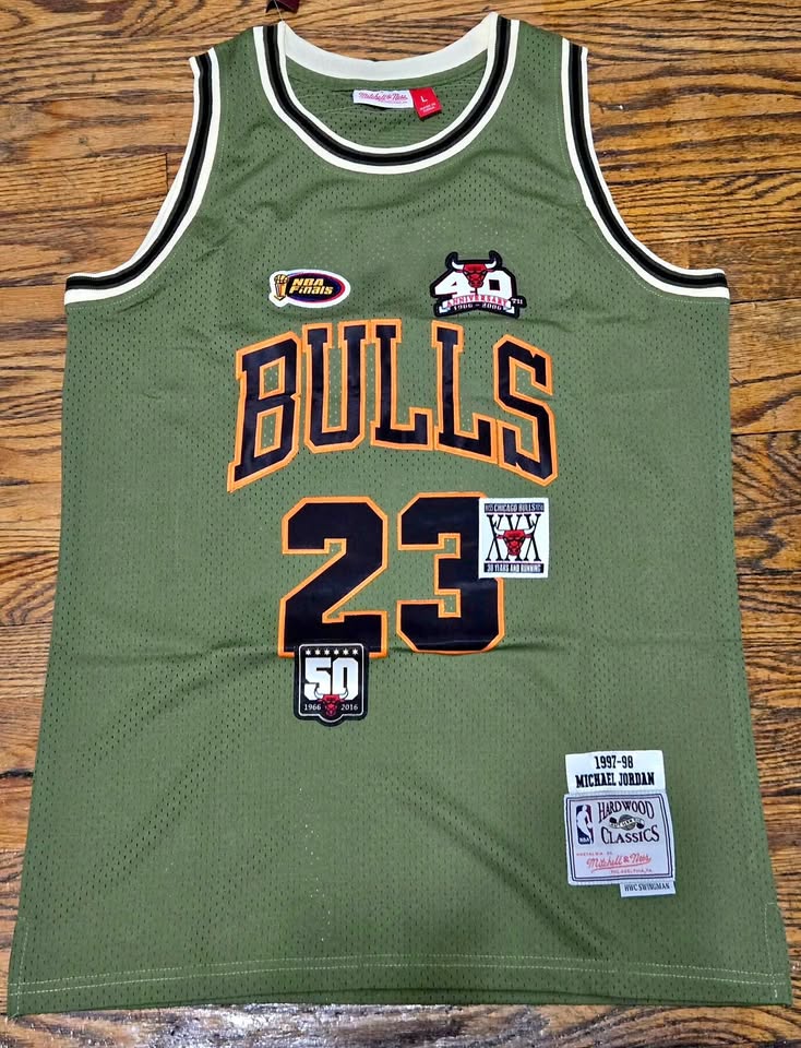 #23 MICHAEL JORDAN RETRO JERSEY