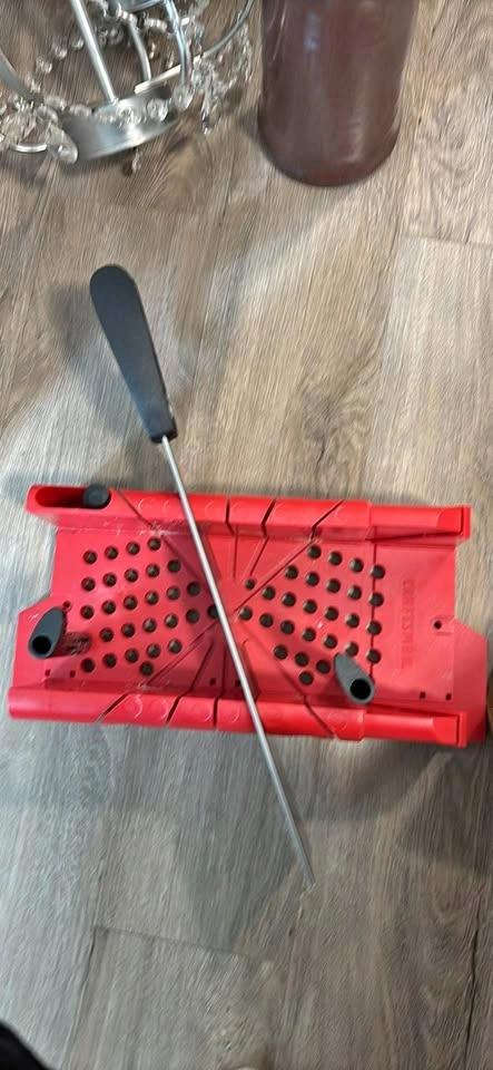Craftsman Clamping Mitre Box with Saw