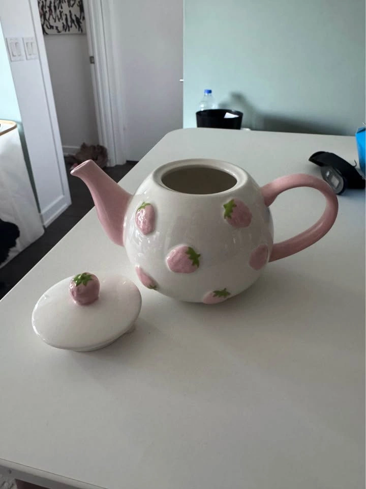 Strawberry teapot - photo 2