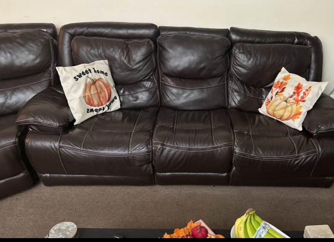 L-Shape Reclining Couch - photo 5
