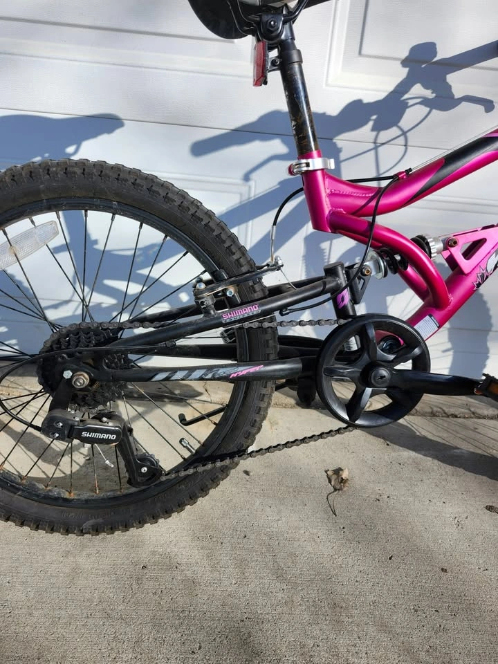 20" Hyper Swift Girls Mountain Bike - Full Suspension - photo 3