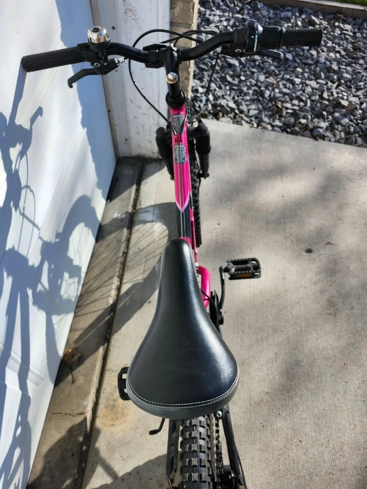 20" Hyper Swift Girls Mountain Bike - Full Suspension - photo 4