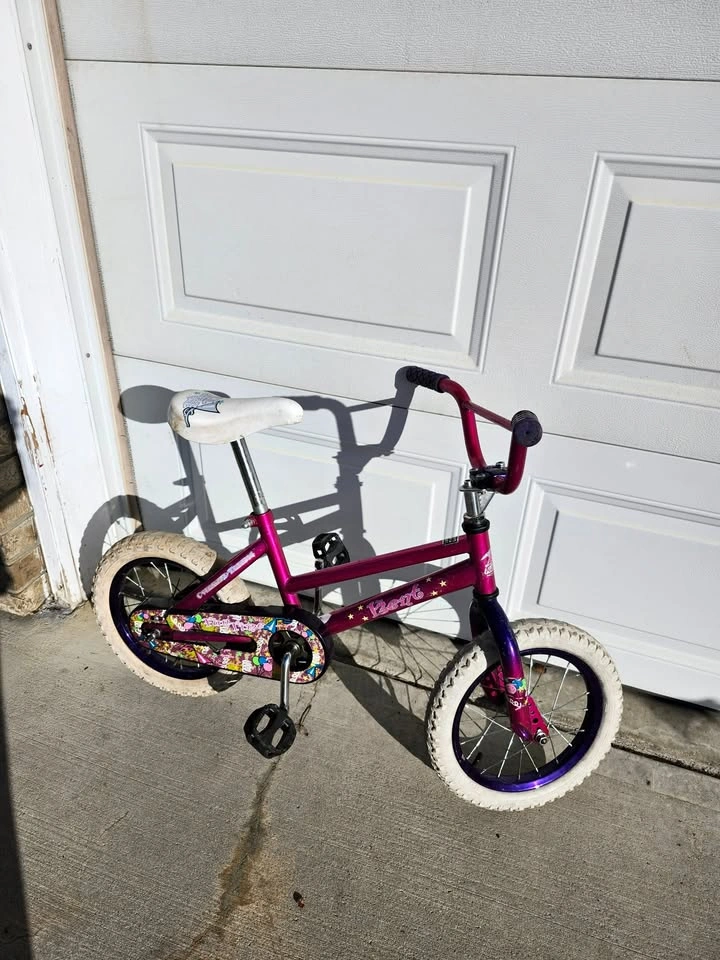 Huffy 16" Girls Bike -$1