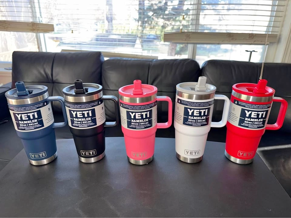 YETI 20oz Travel Straw Mug With colour-Matched Straw Lid