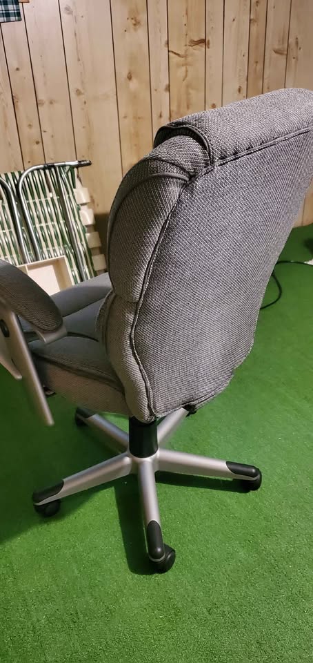 Ergonomic Office Chair (3 available) - photo 2