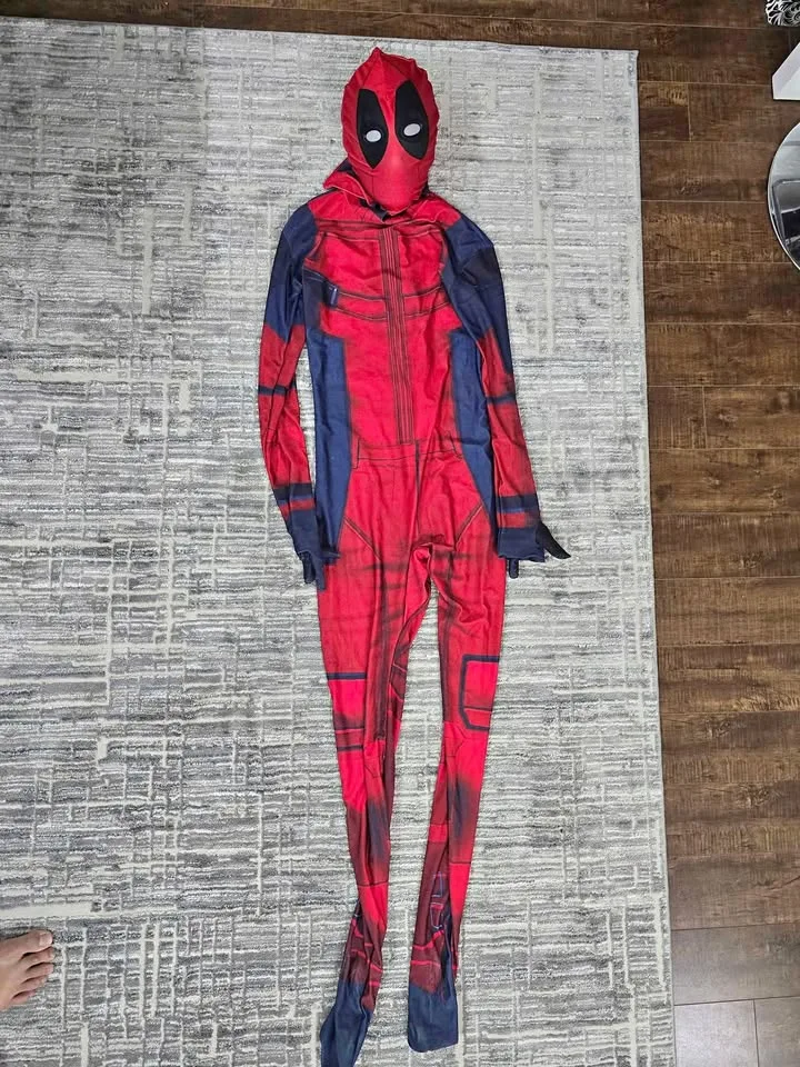 Deadpool Costume thumbnail