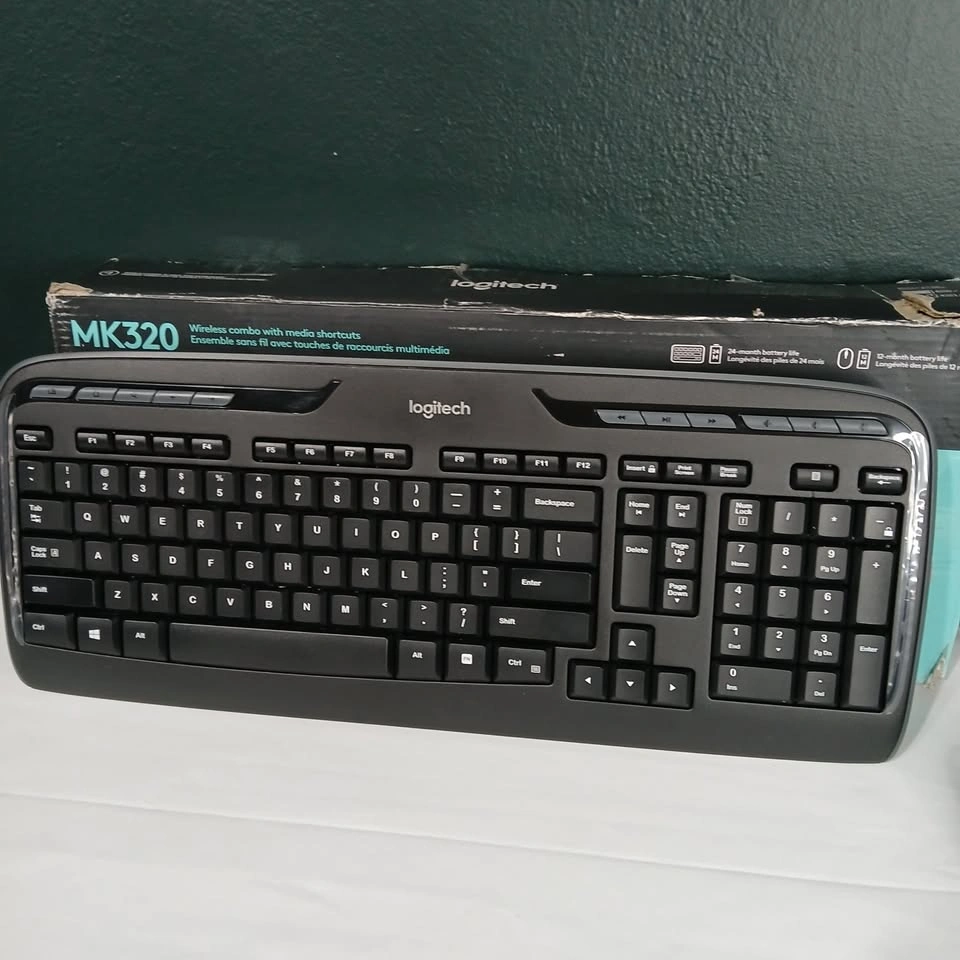 Logitech Wireless Desktop MK320 Keyboard & Mouse - photo 2