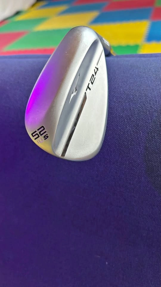 Mizuno T-24 52* Wedge - Dynamic Gold Shaft - Like New