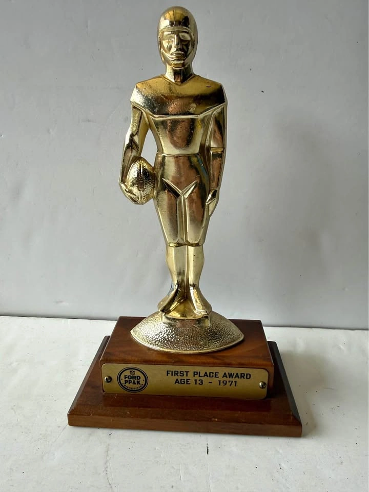 Vintage 1971 Punt Pass and Kick 1st Place Trophy