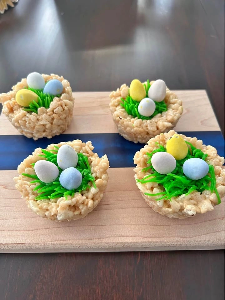 Rice Krispie nests