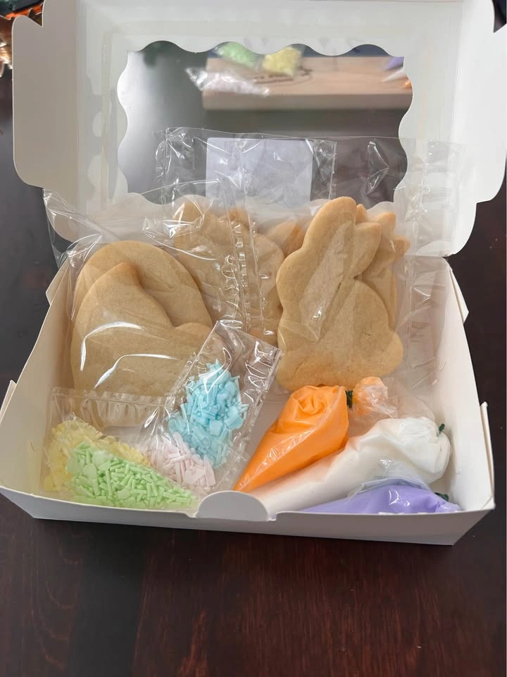 Decorate Your Own Cookie Kit - photo 4