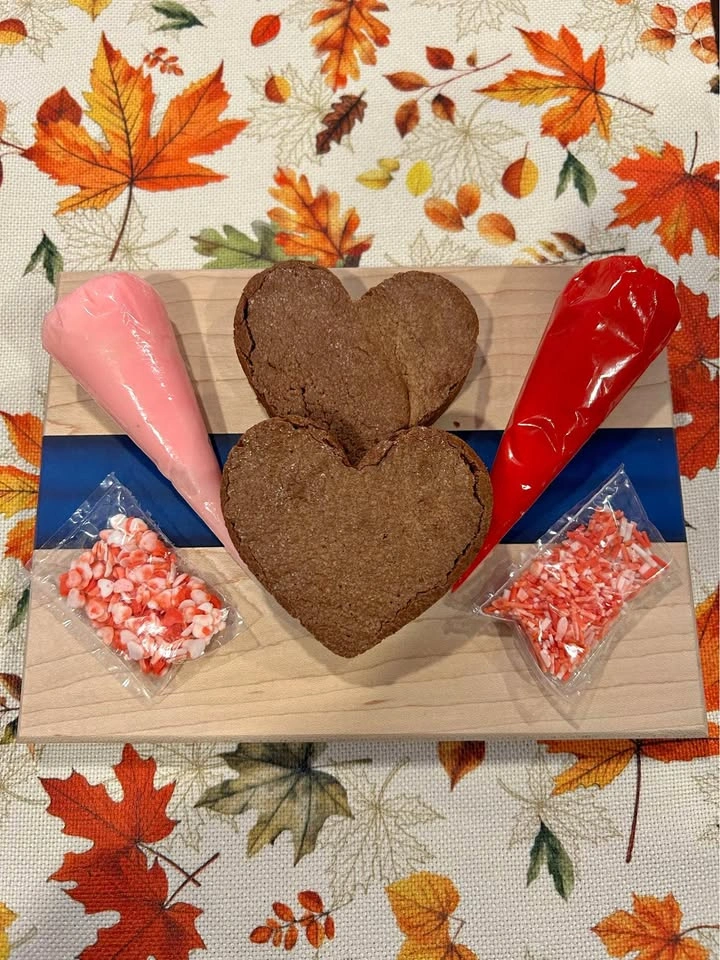 Decorate your own brownies!