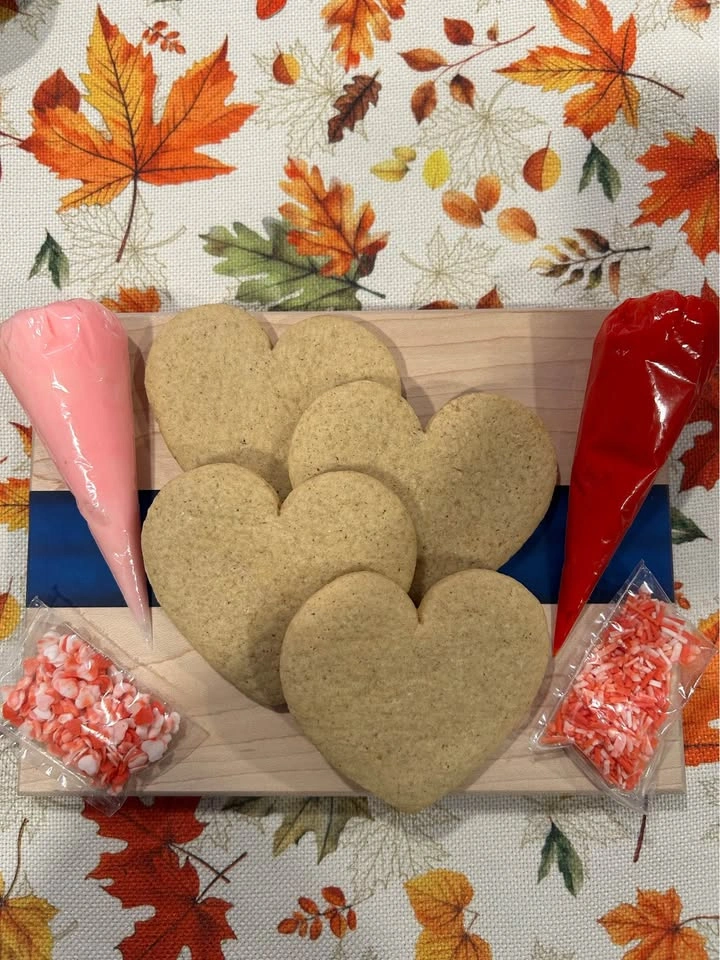 Decorate your own cookies! - photo 3