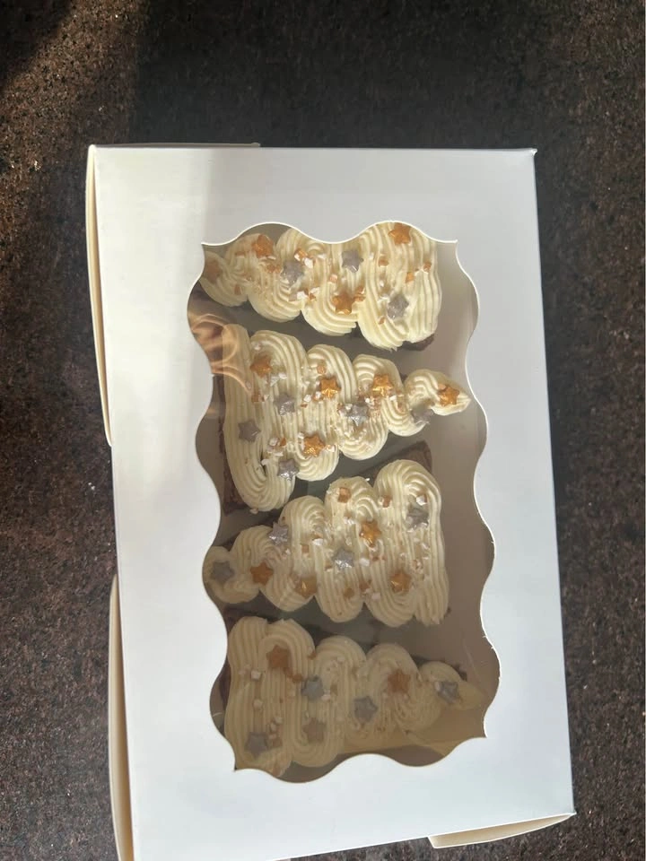 Decorated brownies - photo 2