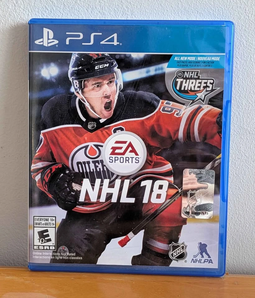 PS4 500GB Bundle w/ Controller, Cables + NHL 18 - Asking $140 - photo 3