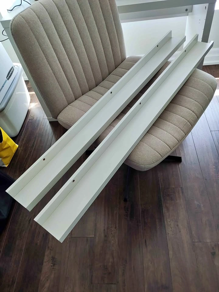 Ikea RIBBA Picture Ledge (Discontinued) - 115cm